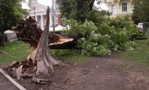 Буря вилня в редица градове в страната (ОБНОВЕНА)