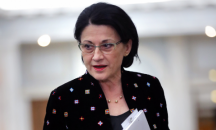 Уволниха просветния министър в Румъния след убийството на тийнейджърка