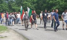 Животновъди отново блокират пътя Ямбол-Сливен