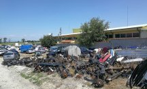 Откриха три нелегални автоморги край Пловдив