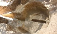 Откриха две древни гробници в Южна Гърция с цялостни погребения