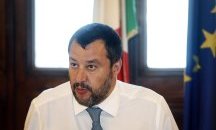 Матео Салвини призова за предсрочни избори и извика своите депутати в Рим въпреки ваканцията