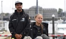 Шведската активистка Грета Тунберг потегля на плаване през Атлантическия океан