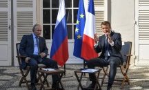 Макрон към Путин: Налице е „реална възможност“ за мир в Украйна