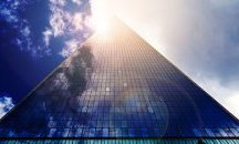Продадоха на търг конфискуван небостъргач в Пекин