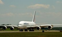 Самолет на "Ер Франс" кацна аварийно в Люксембург
