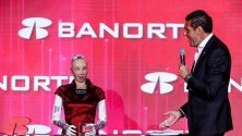 Хуманоидът София по време на Banorte Strategy Forum в Мексико сити. Това е първият хуманоиден робот със гражданство в целия свят.