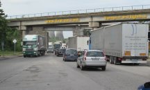 И днес километрична колона от автомобили се образува на "Дунав мост 2"