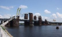 Стреляха с гранатомет в центъра на Киев