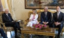 Италианският президент провежда нов кръг консултации за излизане от кризата