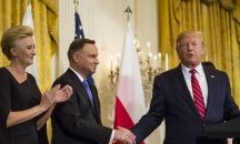 Полша въведе режим за терористична заплаха заради визитата на Тръмп
