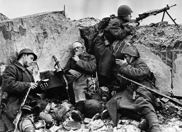 Поглед назад: Втората световна война - най-големият военен сблъсък в  историятa