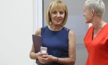 Мая Манолова обявява кандидатурата си за кмет на София на 4 септември?
