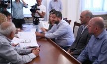 "Демократична България" се регистра в ЦИК