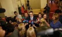 БСП призова управляващите да спрат импровизациите във външната политика