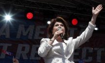 Рована Плумб ще представлява Румъния в ЕК