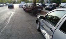 Шофьор блъсна три паркирани коли в Благоевград и избяга