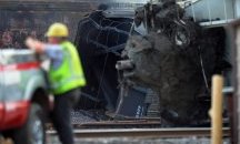 Влак с опасен товар се преобърна в САЩ
