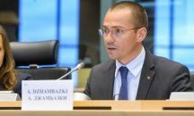 Ангел Джамбазки под карантина в Брюксел