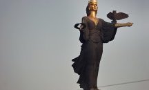 Протест в столицата за отмяна на Закона за социалните услуги