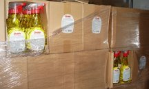 Задържаха голямо количество ракия, маскирана като препарат за стъкло
