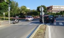 Кола блъсна моторист пред университета в Благоевград