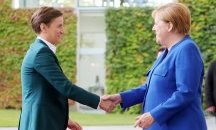 Ангела Меркел настоява за решение на въпроса Косово-Сърбия