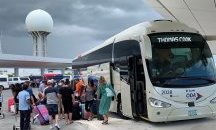Мобилна група на Министерството на туризма оказва съдействие на туристите на фалиралата „Томас Кук“