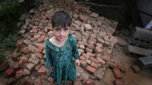 Земетресение от 5,8 разтърси в източната провинция Пенджаб, загиналите са десетки, пострадалите - хиляди.