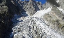 Италианските власти евакуираха сгради заради опасност от срутване на ледник
