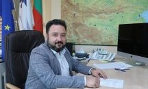 Редколегията на "Христо Ботев" също поиска оставката на Светослав Костов