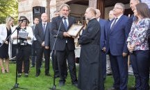Боил Банов подари специална икона от Атон на българската църква в Одрин