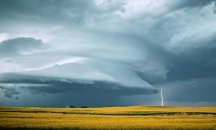 Да пропътуваш 56 хил. км, за да заснемеш перфектните мълнии