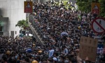 Близо 4 млрд. долара са изтекли от Хонконг към Сингапур заради протестите