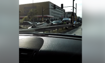 Столичният бул. "Ген. Данаил Николаев" блокиран заради преобърнал се автомобил