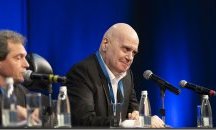 Слави Трифонов обявява старта на телевизията си
