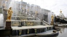 Дворцово-парков ансамбъл &quot;Петерхоф&quot;, в едноименния град край Санкт Петербург, създаден от цар Петър Велики през 18 век, част от световното наследство на ЮНЕСКО.