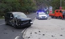 Мъж пострада при катастрофа с влекач край Кресна