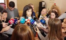 ГЕРБ: Когато Борисов беше в парламента, Нинова избяга