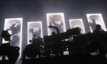 Chemical Brothers показаха грандиозен аудио-визуален спектакъл в "Арена Армеец"