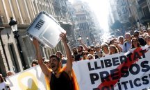 Над 50 души са ранени след бурни протести в Барселона