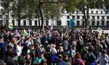 Разгорещени дебати в британския парламент