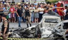 Самолет се разби на улица в Бразилия, има жертви
