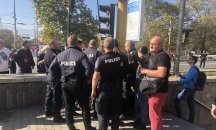 СДВР: Две жени са задържани заради сбиване на протестите
