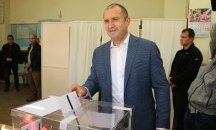 Румен Радев: Не оставяйте друг да гласува вместо вас
