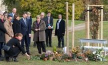 Меркел: 30 години след падането на Берлинската стена разделението между Изтока и Запада все още е факт