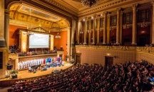 Саксофонист на Уитни Хюстън, Карлос Сантана и Лейди Гага ще свири в София и Пловдив