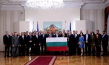 Лекар, геолог, готвач и логистици заминават за ледения континент