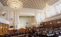 Кой предложи първият ден от болничния да не се плаща?