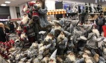 Започват проверки на коледни играчки и фойерверки